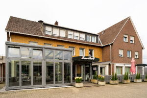 EMSHOF HOTEL WARENDORF ALMANYA